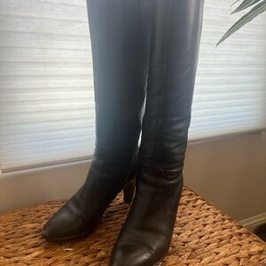 Aquatalia Black Heeled Boots Classic Style